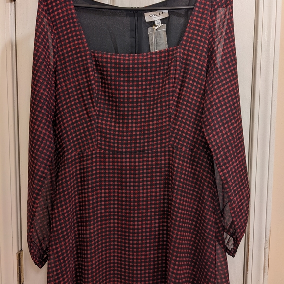 Red and Black dress winter - Picture 2 of 2